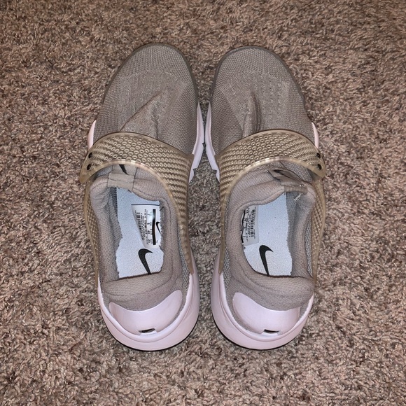 Nike sockdart NWOT ⭐️ - Picture 2 of 5